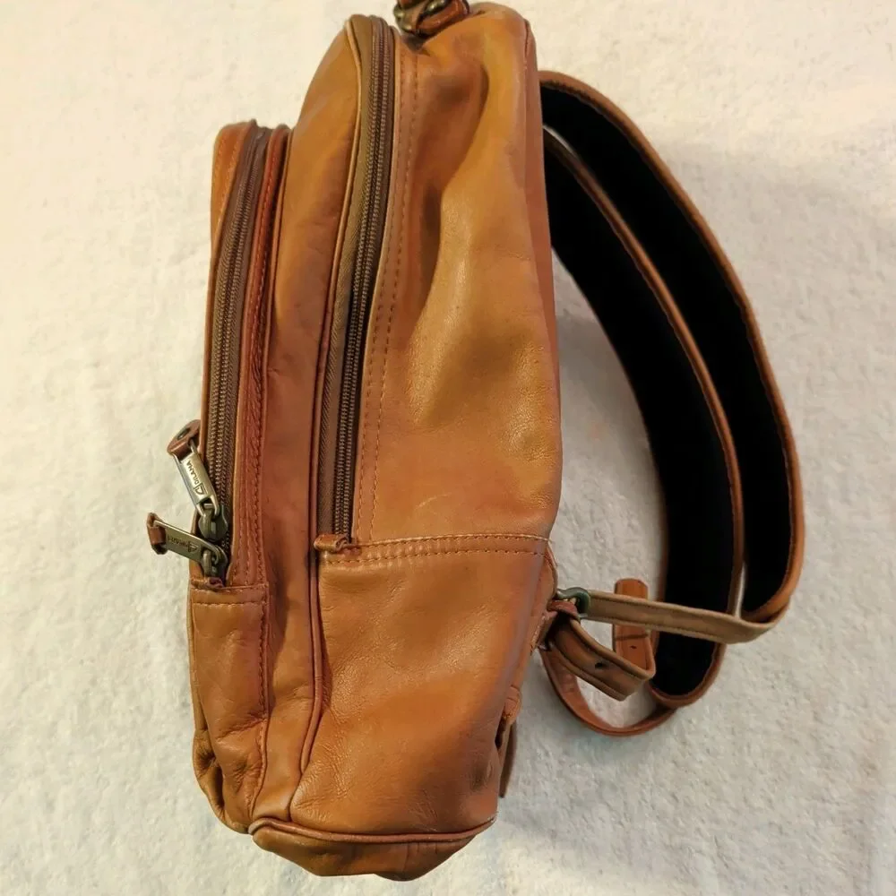 Dilana Design Collection Santa Fe Columbian Leather Backpack/Shoulder Bag